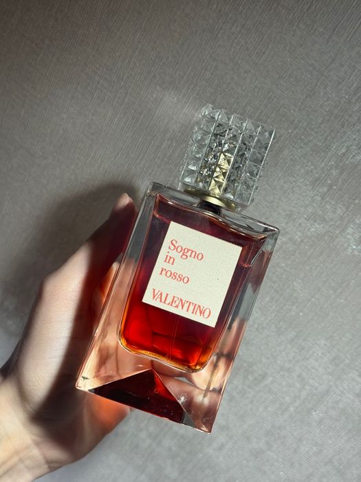 Парфюм Valentino Sogno in Rosso