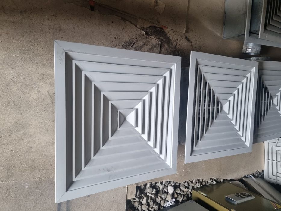 Решётка диффузор вентиляционая 60×60.