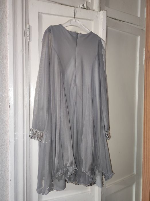 Платье на девочку 6-9 лет