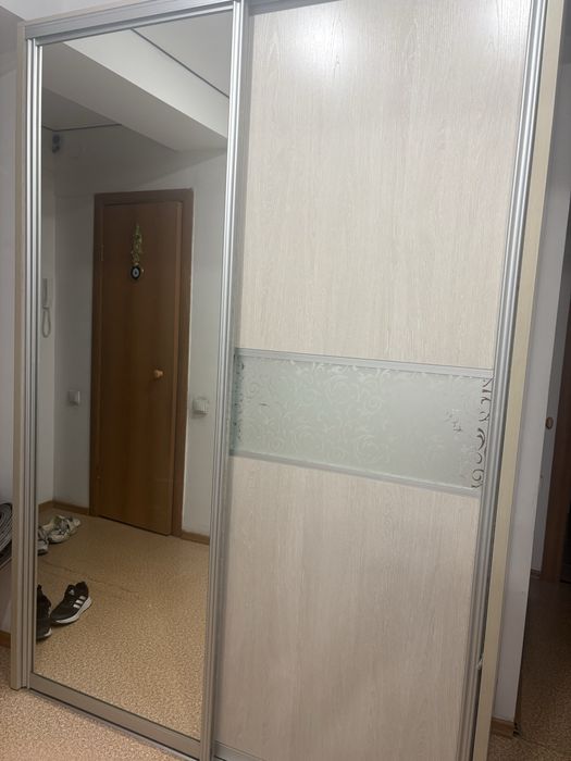 Продам шкаф купе б/у