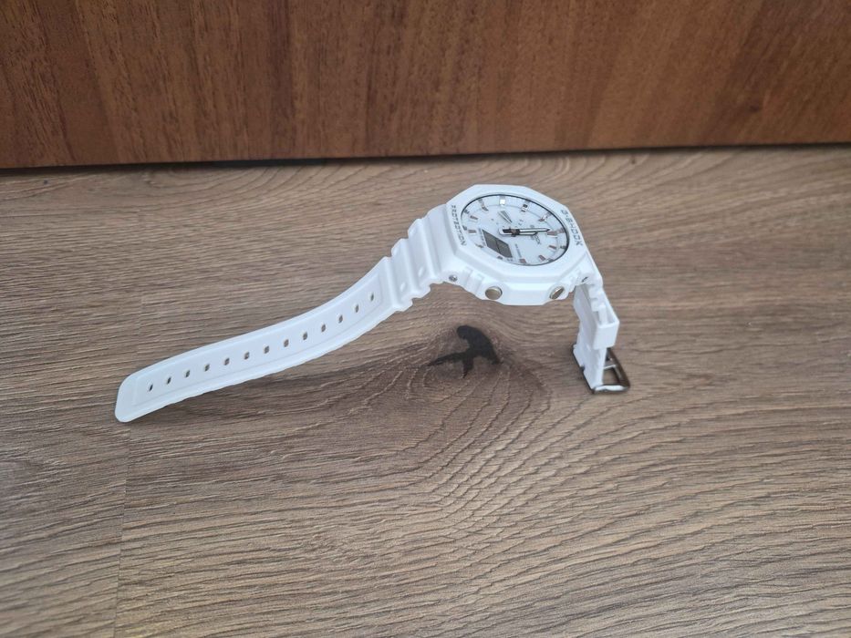 Casio G-Shock GA-2100-7A7