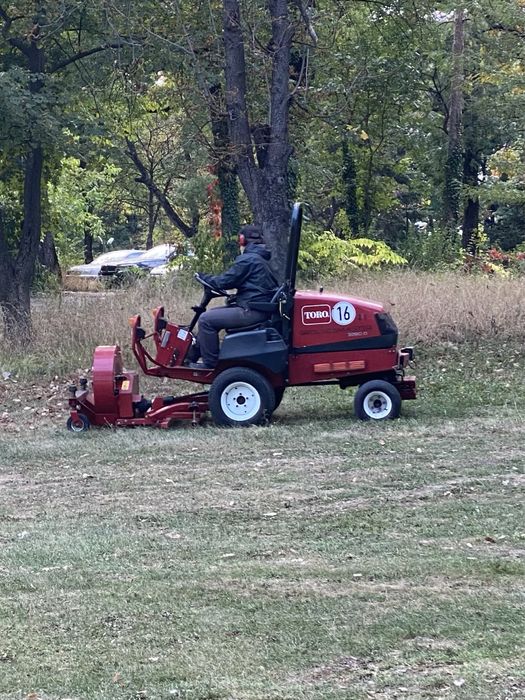 Vand tractor TORO 3280-D - tuns iarba si suflat frunze