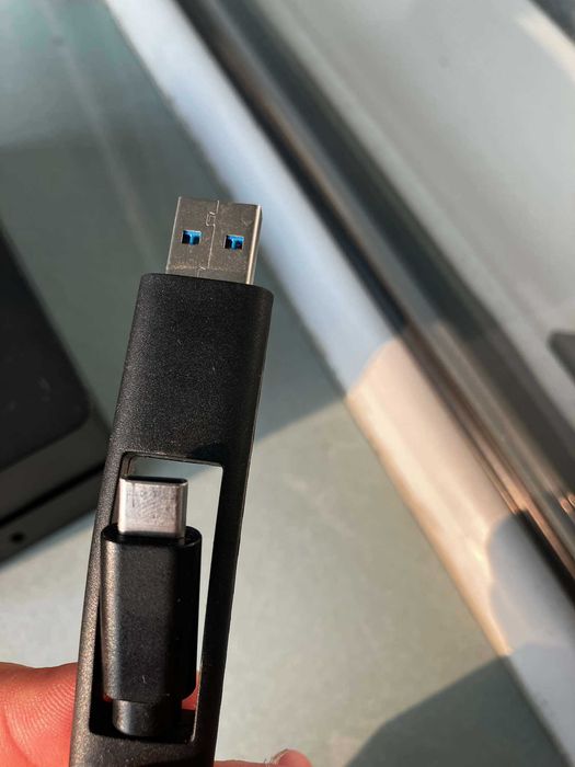 Докинг Станция Dell Universal Dock D6000 става за Mac / Windows