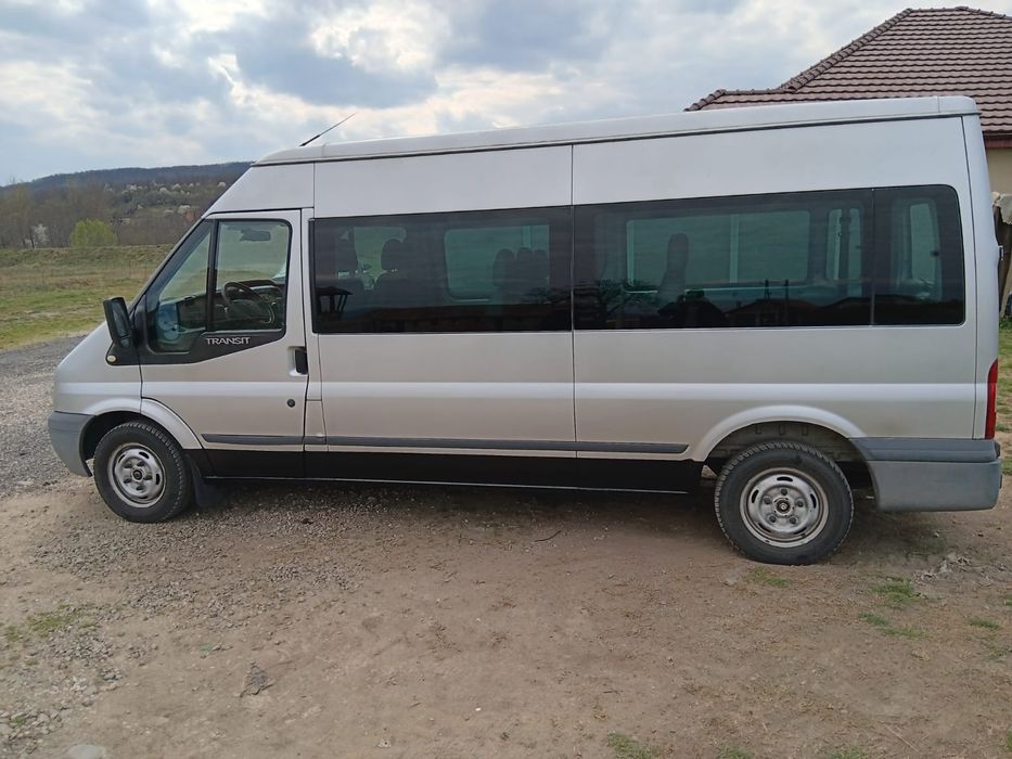 Ford tranzit 8 +1