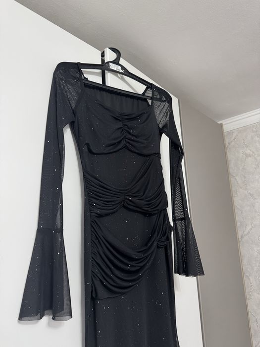 Продам новое платье 20 000 тг