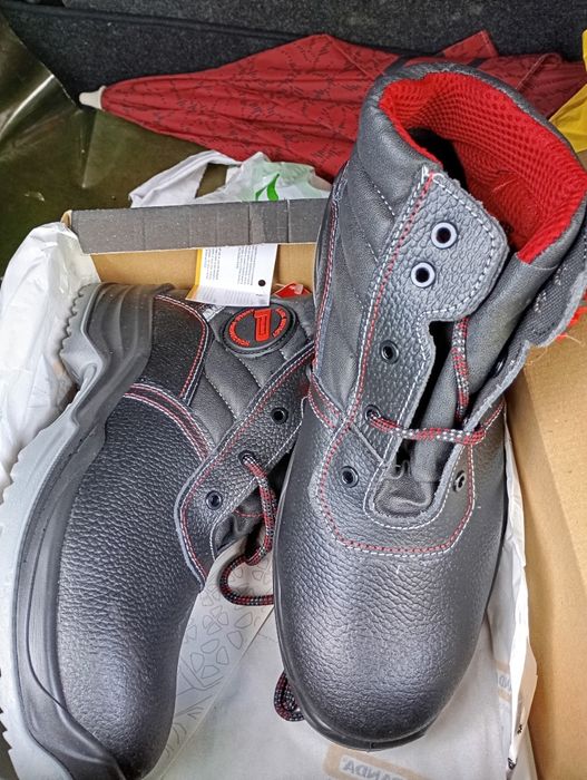 Зимни работни обувки