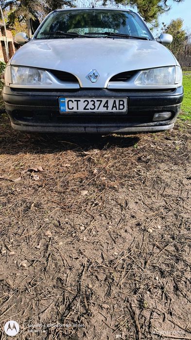 Продавам рено меган