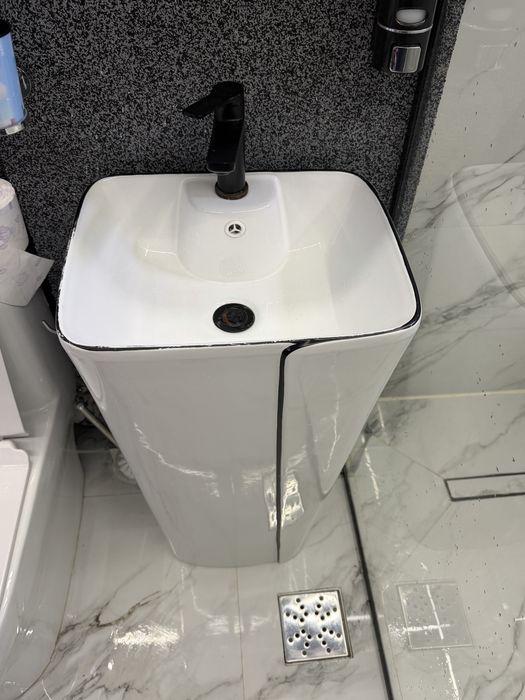 Vand lavoar baie plus baterie ferro