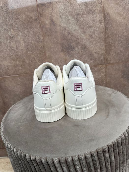 Adidasi FILA femei