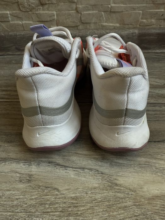 Дамски маратонки Nike