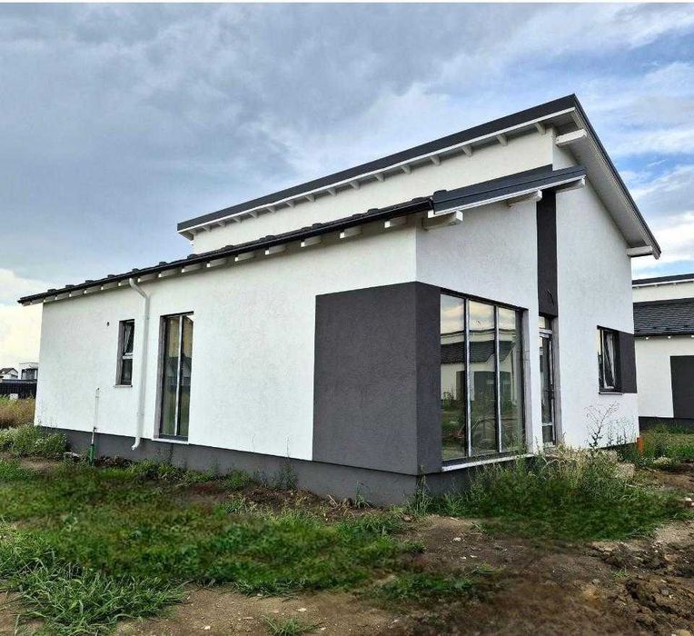 Casa individuala PARTER;186.000 EURO;470mp teren, LA INTRARE IN  Sanpetru  ,Str. GEORGE COSBUC,Brasov