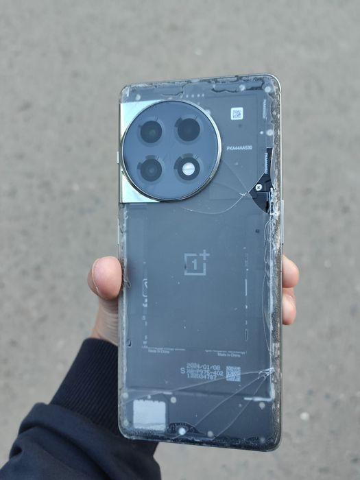 Продам one plus ace 2