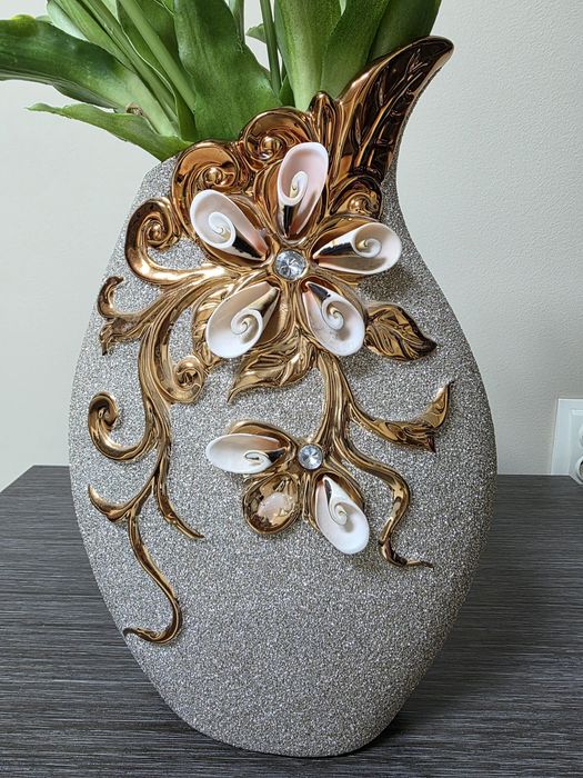 Ваза  для  цветов