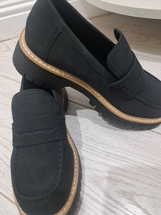 Обувь женская лоферы