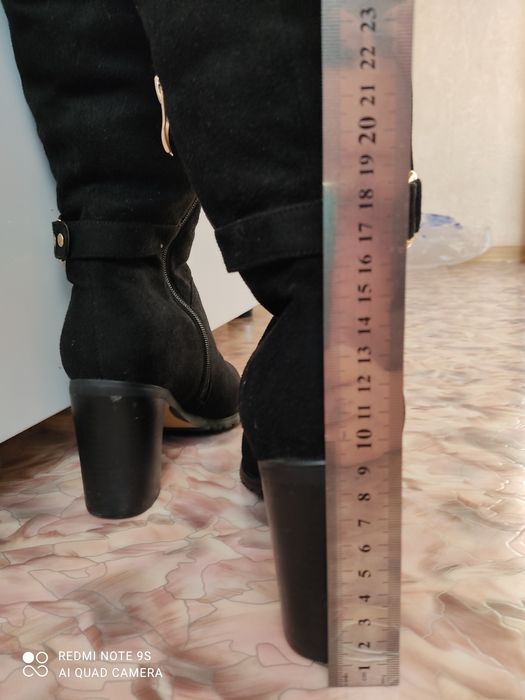 Продам сапоги женские