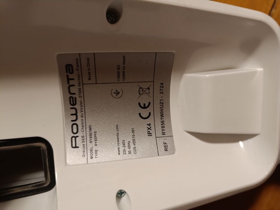 Парочиатачка rowena ry8561wh/uz1-2724