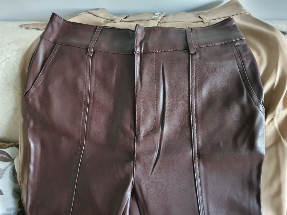 Pantaloni imitație piele