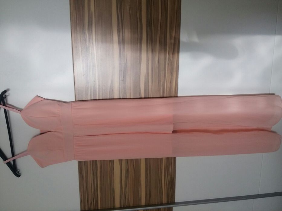 Рокля с дълъг воал