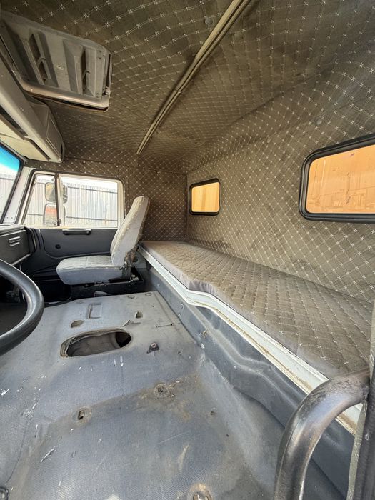 Кабина камаза со спальникм