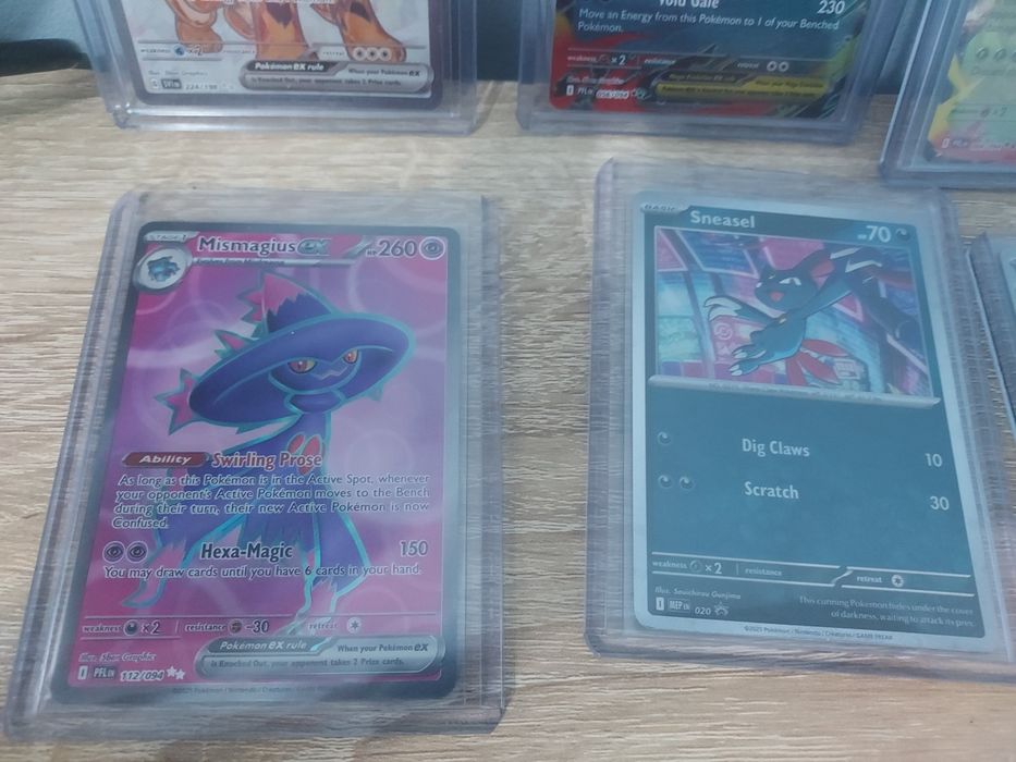 Carduri pokemon near mint