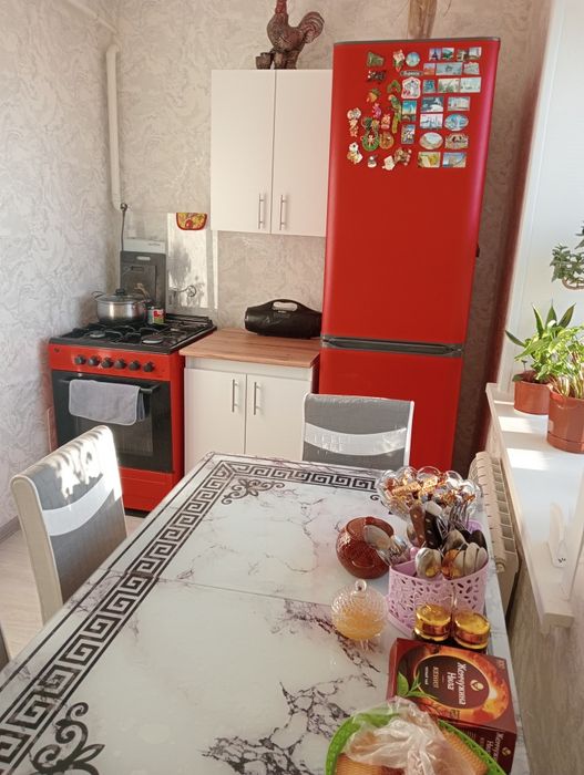 продам 2 комн квартиру