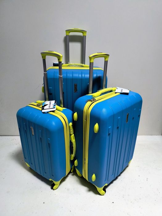 Куфари от ABS  / доставката им е включена в цената/