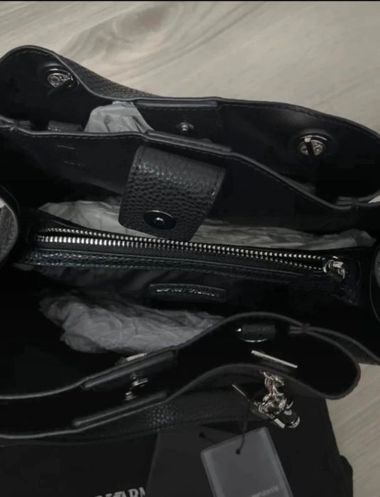 Geanta Emporio Armani noua, cu eticheta
