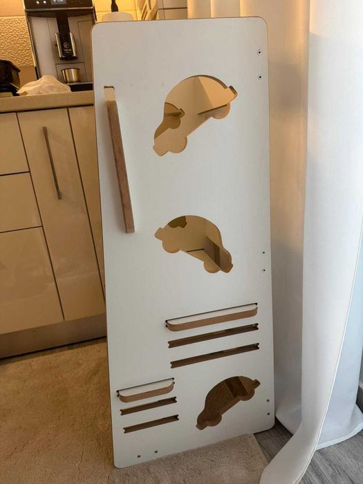 Turn de invatare - learning tower alb masinuta