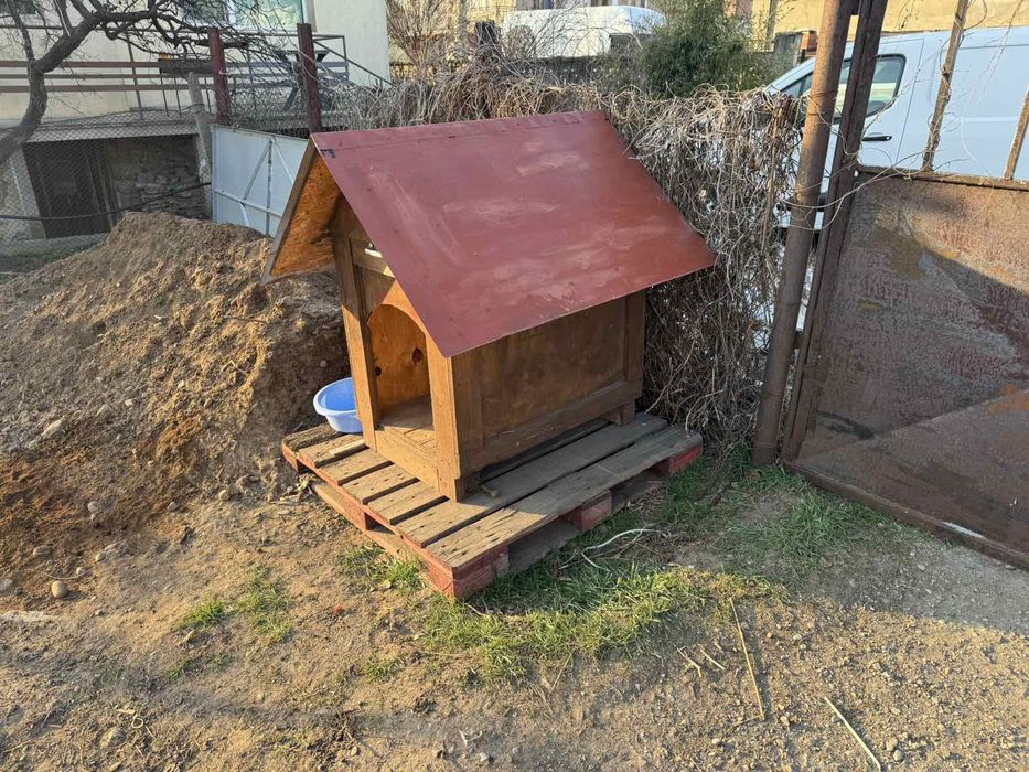 Кучешка Колиба  С доставка