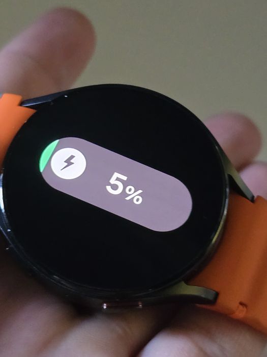 Продам смарт часы Samsung Galaxy Watch 5