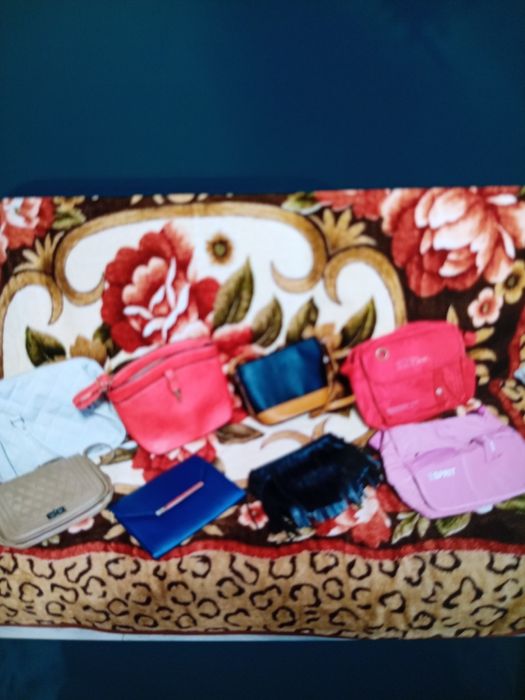 Vând genti diferite dama