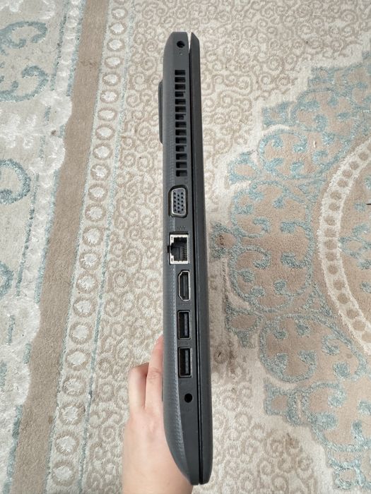 Ноутбук, hp, без зарядчика!