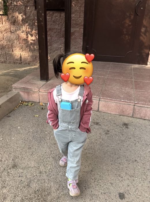 Детский джинсовый комбинезон