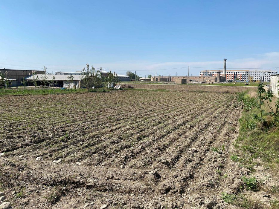 20 сотых ер сотилади