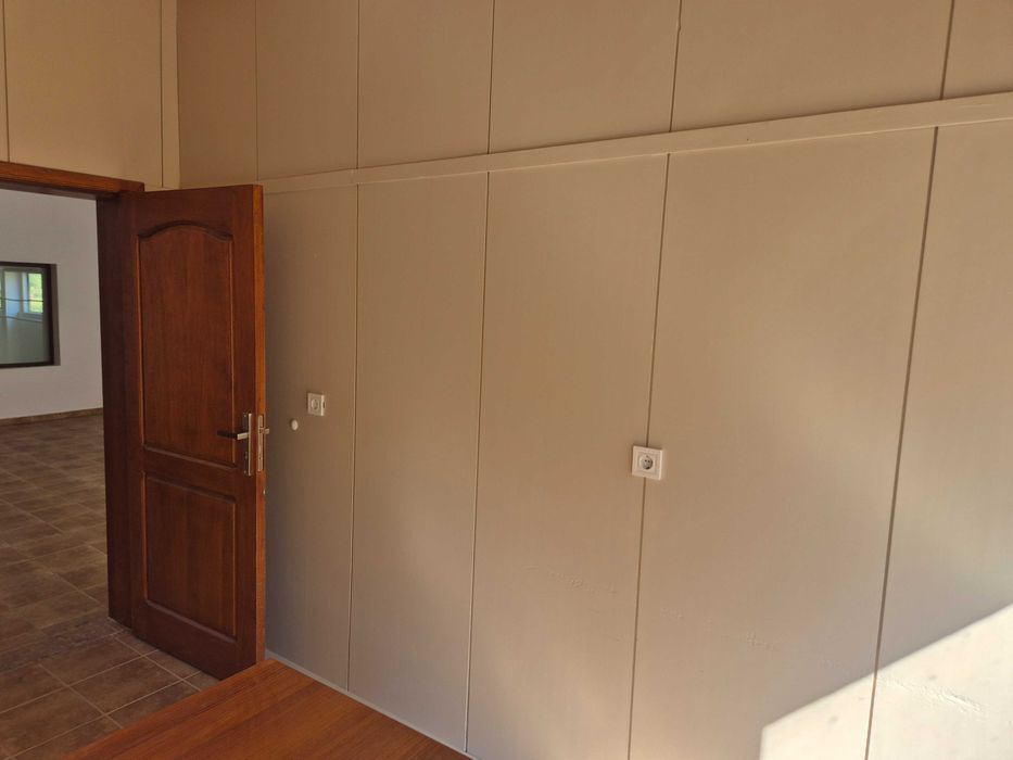 Дава се под наем Офис в с. Церово, Област София-област - 10 кв.м за 81.6 € - Снимка #3