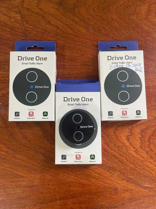 Alarma trafic Needit Drive One 2 Model 2026, avertizare camere radar fixe si mobile, avertismente sonore si LED, baza date BlitzerApp Europa