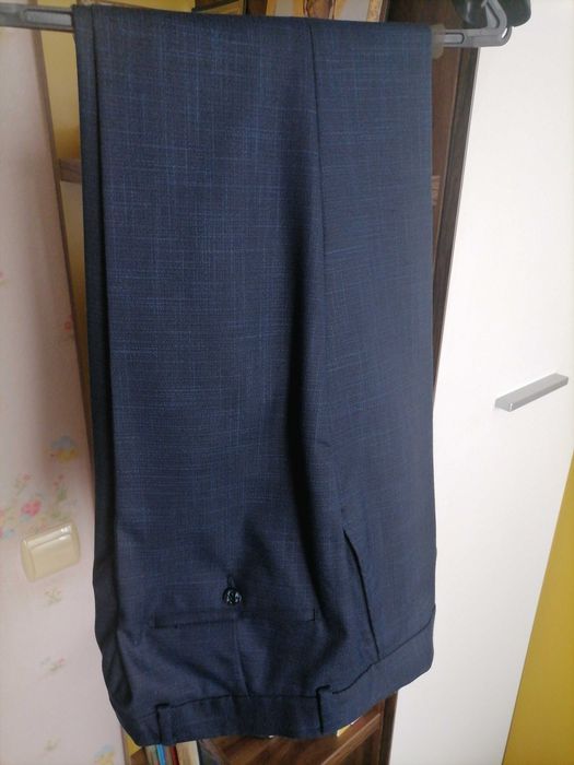 Продам мужской костюм