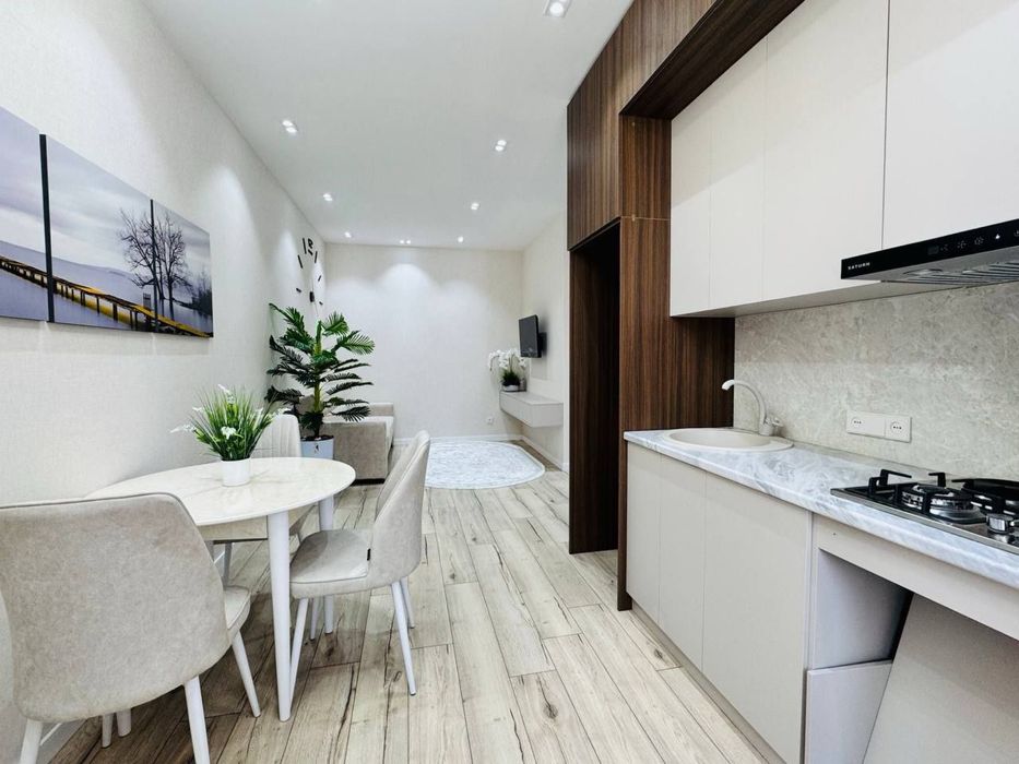 Аренда 3х ком квартиры на Махтумкули. С Террасой. Срочно