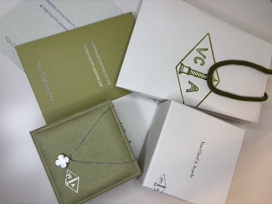 Van cleef/Колие/Ново