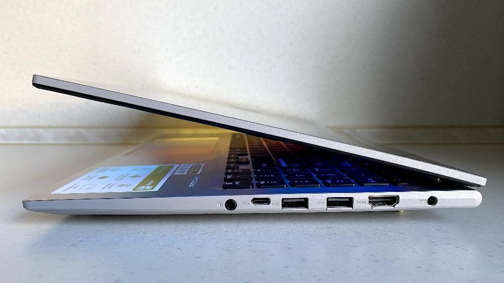 ASUS Vivobook 15 OLED | i5-12500H (12 ядра) | 16GB RAM | 512GB SSD | С кутия
