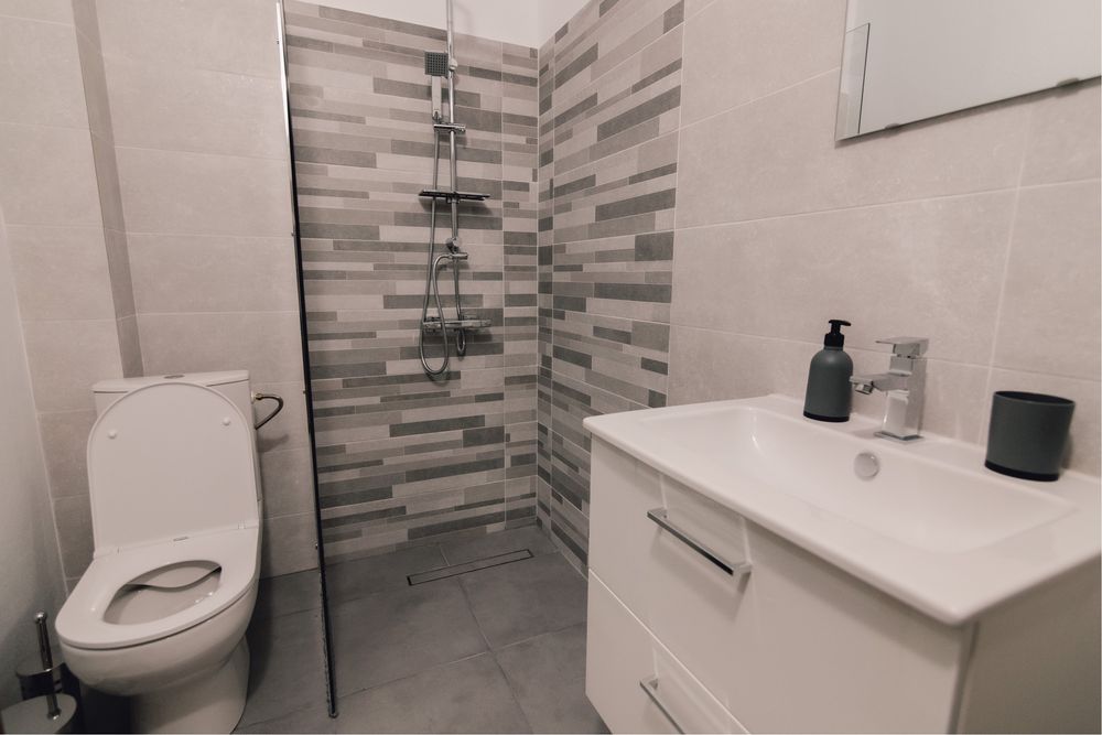 Cazare Pensiunea Vision jacuzzi piscina in Novaci Ranca Transalpina