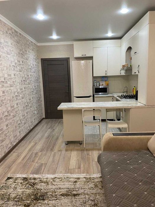 Продается евро 3 комн Саина,36а