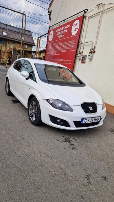 SEAT LEON 1.6 TDI 2011 . 105 cp