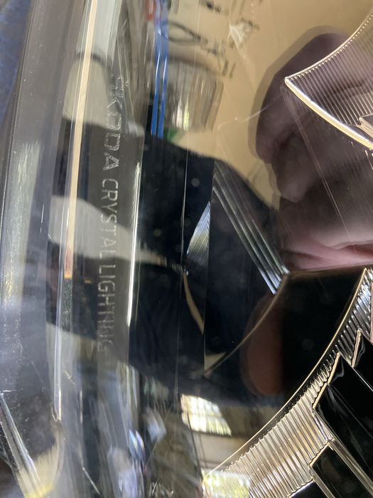 Ляв фар за Skoda Karoq Шкода Карок 2021г-