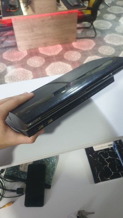 PS3 super slim versiyasi