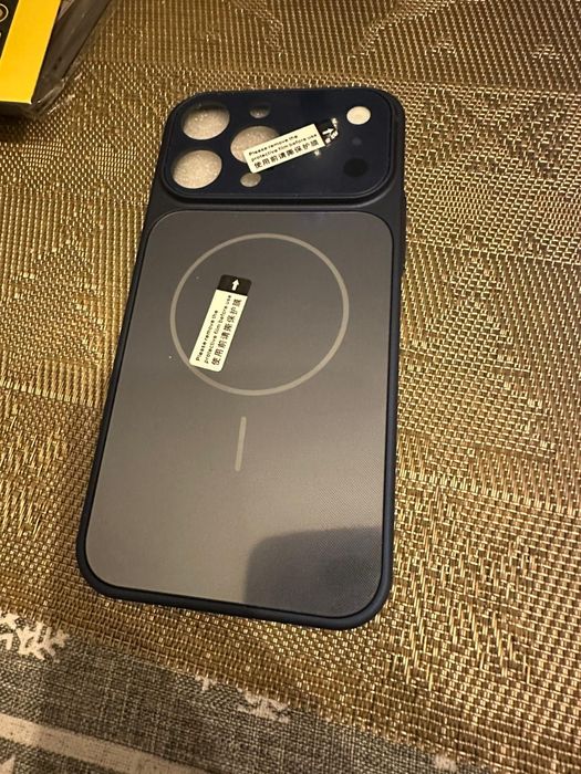 Husa iPhone 14 pro max noua cu conv la 17 pro max