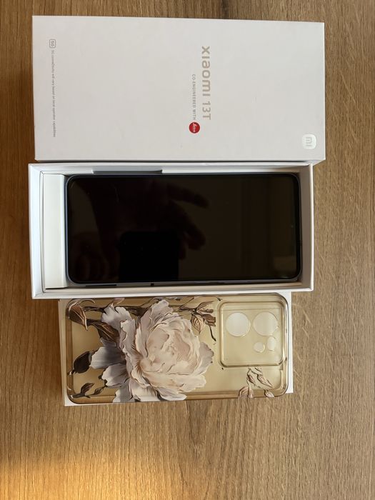 Смартфон Xiaomi 13T