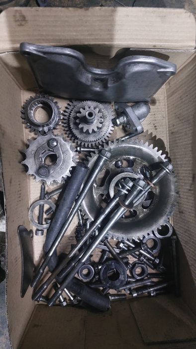 Piese yamaha yzf r125 sub prețul pieței