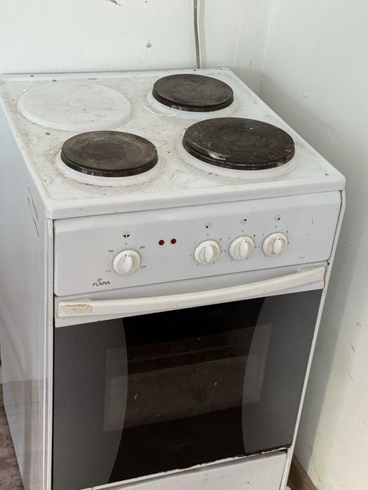 Продам плиту электричиский