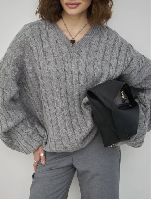 Свитер новый вязаный